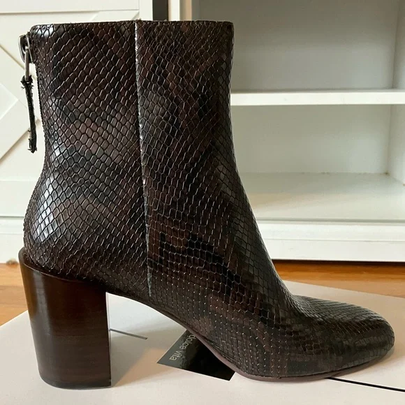 Dolce Vita — Cyan Espresso Snake Print Leather Ankle Booties; Size 7.5 - Picture 10 of 14
